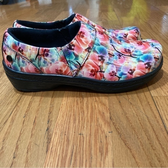 KLOGS FOOTWEAR Clogs Great for workers on their feet a lot Size 6 - Picture 11 of 16